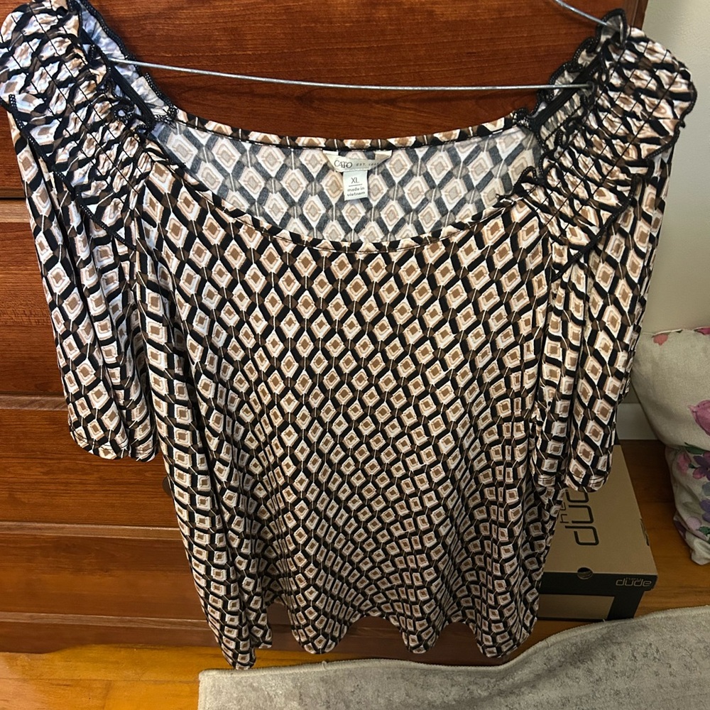 Cato Black and Cream Geometric Blouse